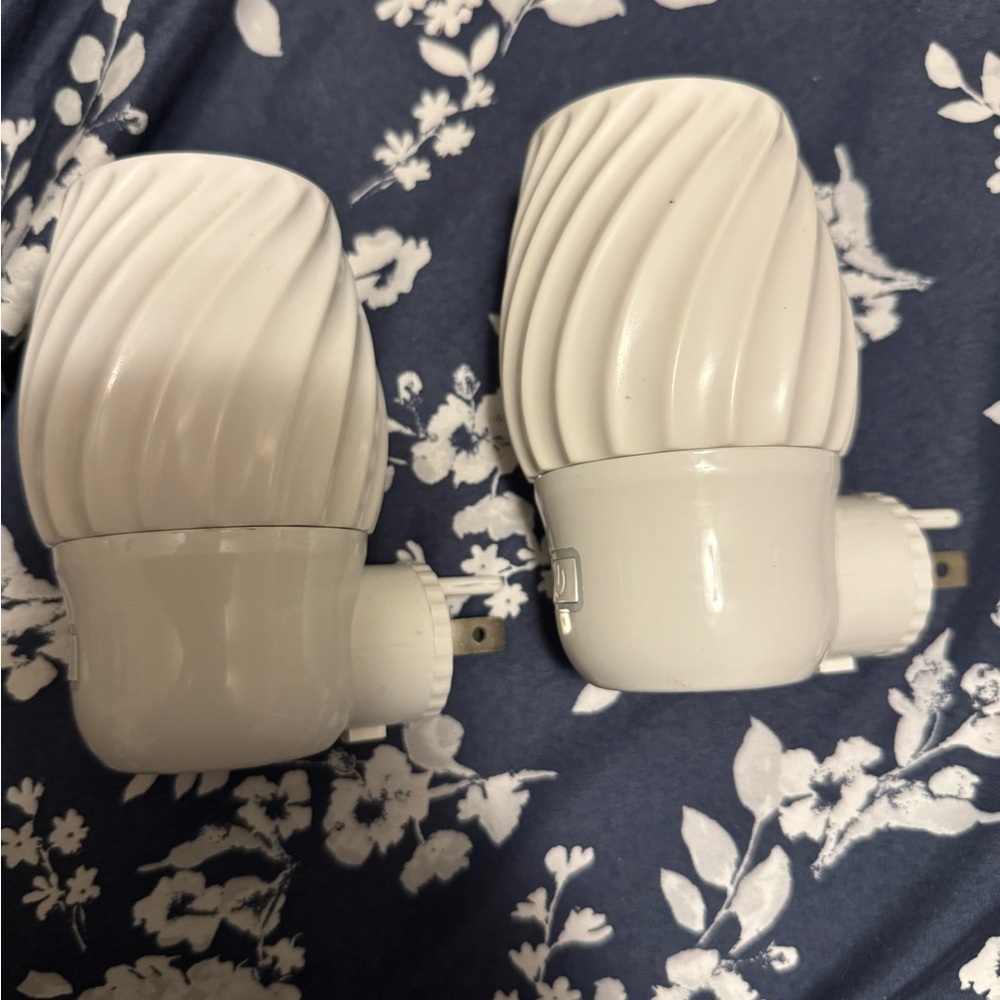 Scentsy pod warmers